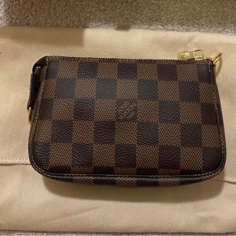 $9️⃣9️⃣0️⃣ Mini Pochette Accessoires